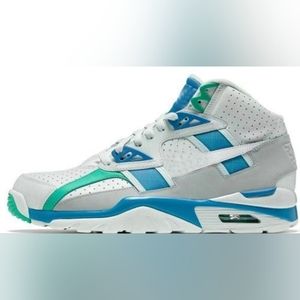 Nike trainers sc grey teal.